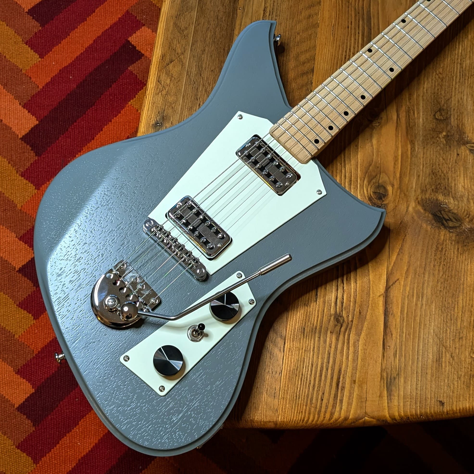 NQ Guitar 7